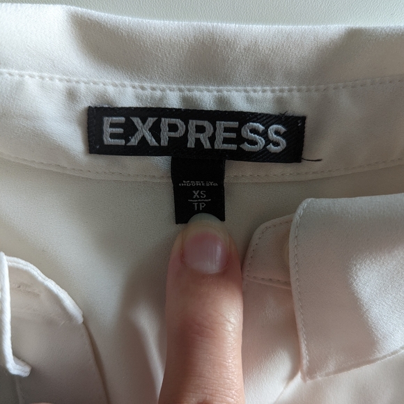 Express Open Shoulder Top - Picture 3 of 3